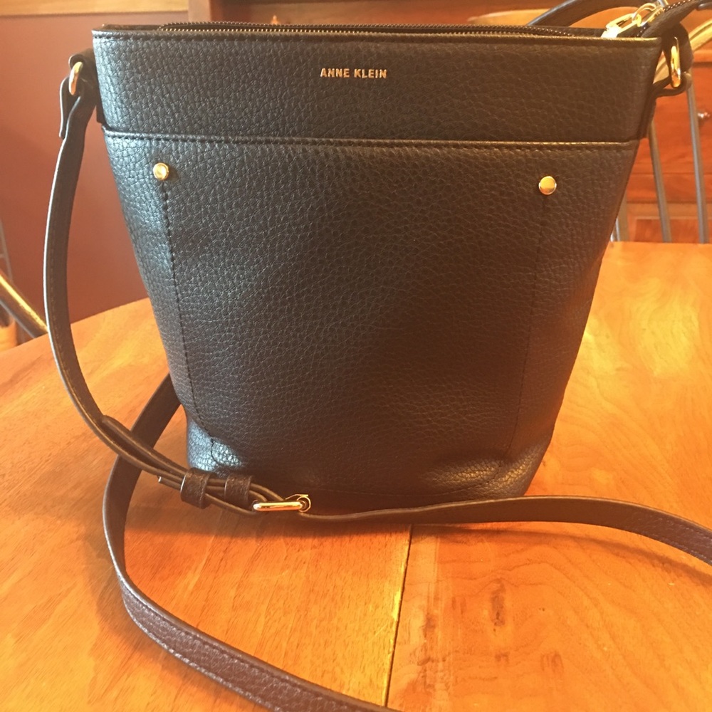 Crossbody purse